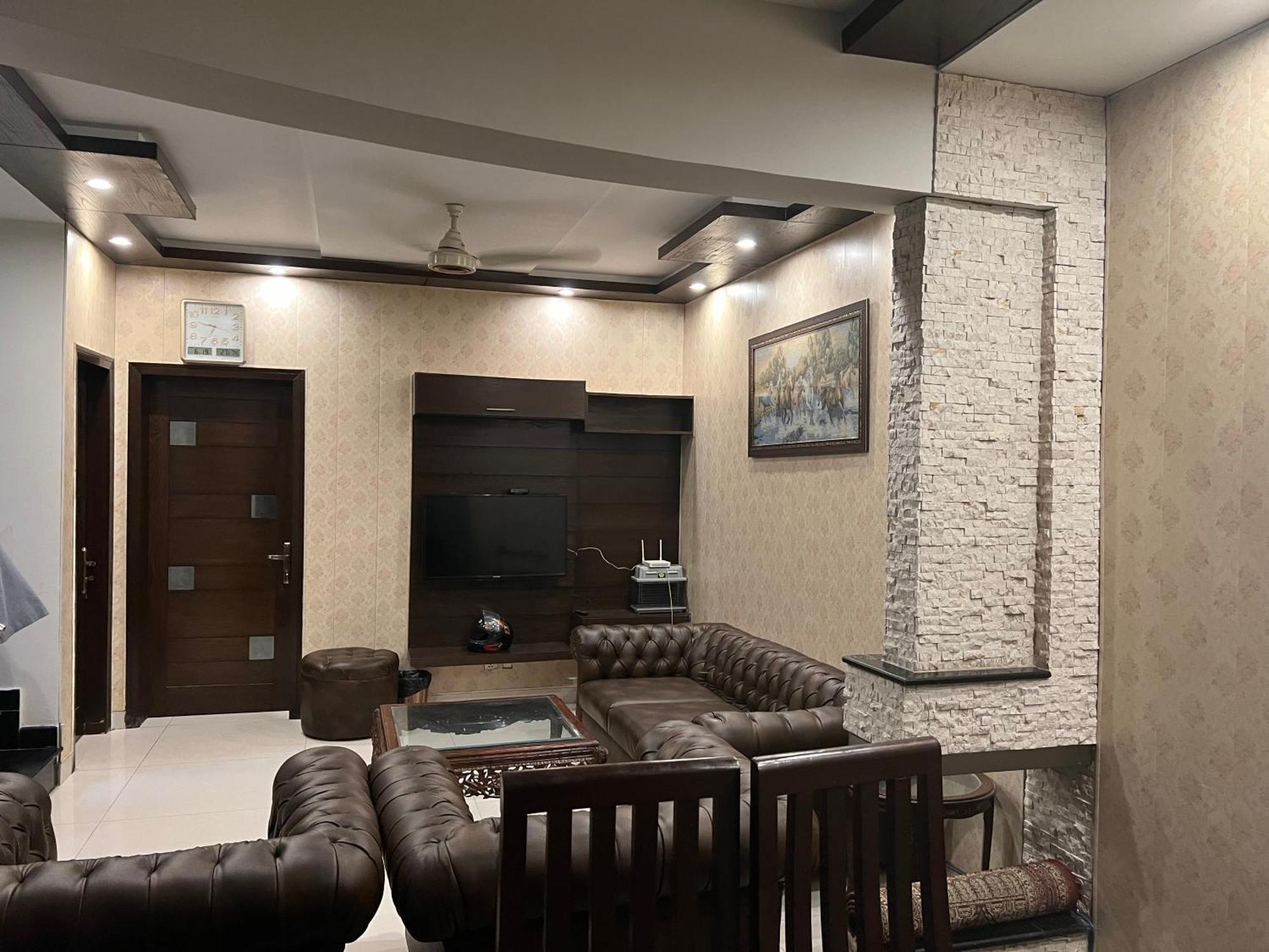 Royal Three Bed Room Full House Dha Phase 6 Lahore Exterior photo